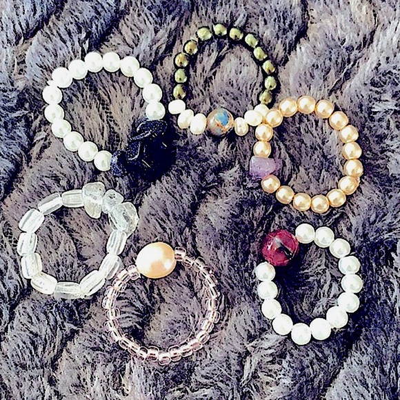 🆕Stylish _CHIC Stretchy Stackable Fashion Rings, Handcrafted By @soul_embellish - Picture 11 of 16